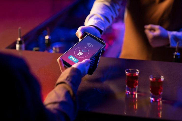 honda55 VIP Roulette live-dealer studio with multi-camera view and English-speaking dealer